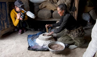 SmithsonianX: རིག་གནས་བསྡུ་འཇུག་དང་ཉར་ཚགས་བྱེད་པའི་ཐབས་ལམ་མདོར་བསྡུས། | Methods and Techniques for Documenting and Preserving Tibetan Culture