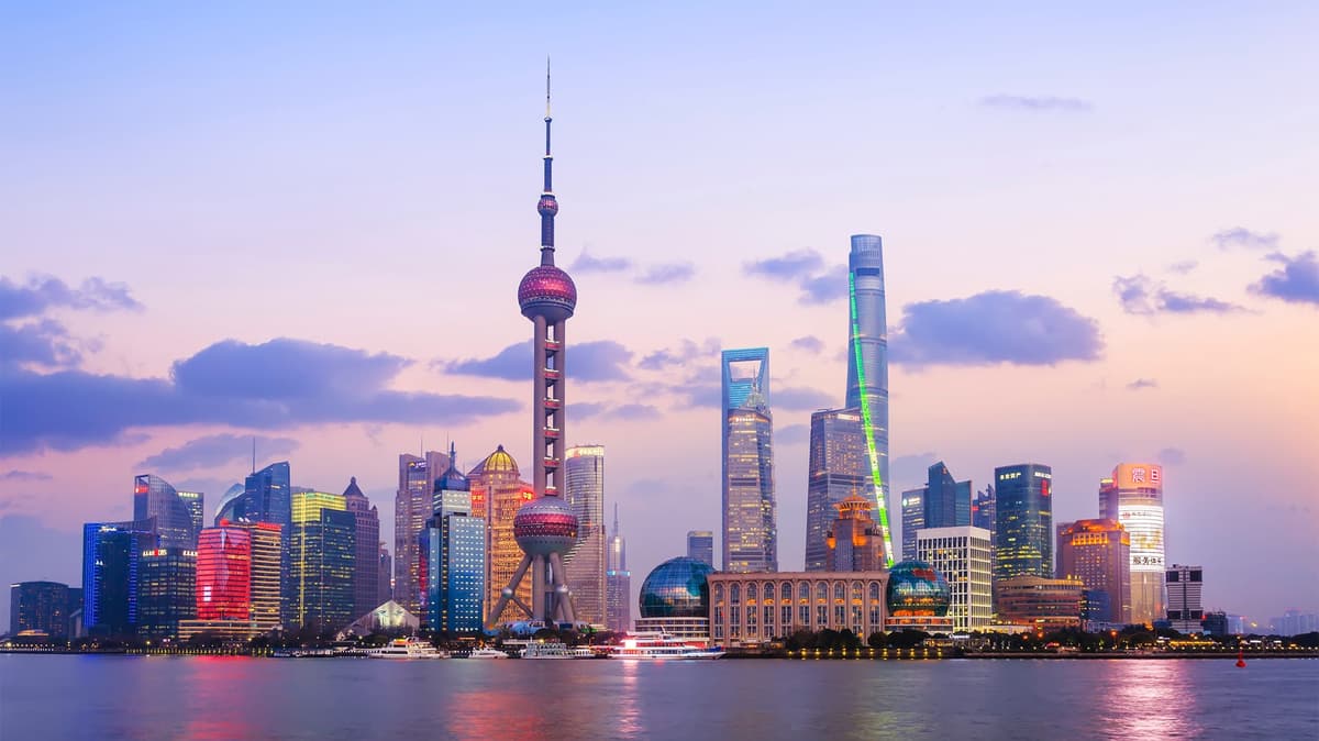 Contemporary China: The People's Republic, Taiwan, and Hong Kong