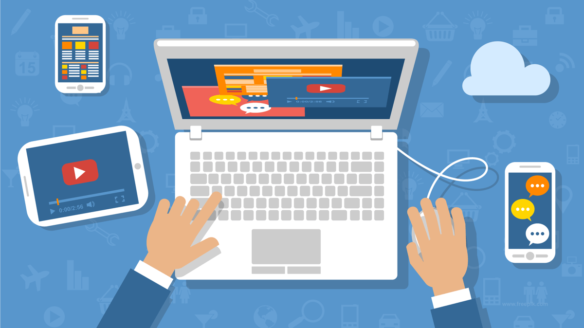 Ilustración de una persona estudiando marketing digital online desde una laptop con videos, chat y contenidos educativos en múltiples dispositivos.