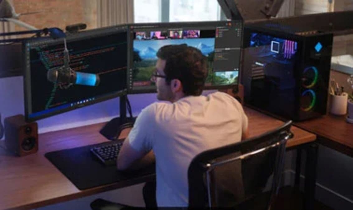 من الكود إلى الإبداع: إتقان برمجة الألعاب