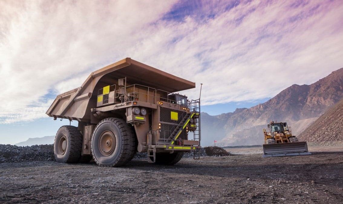 Managing Innovation and New Technologies in the Extractive Industries